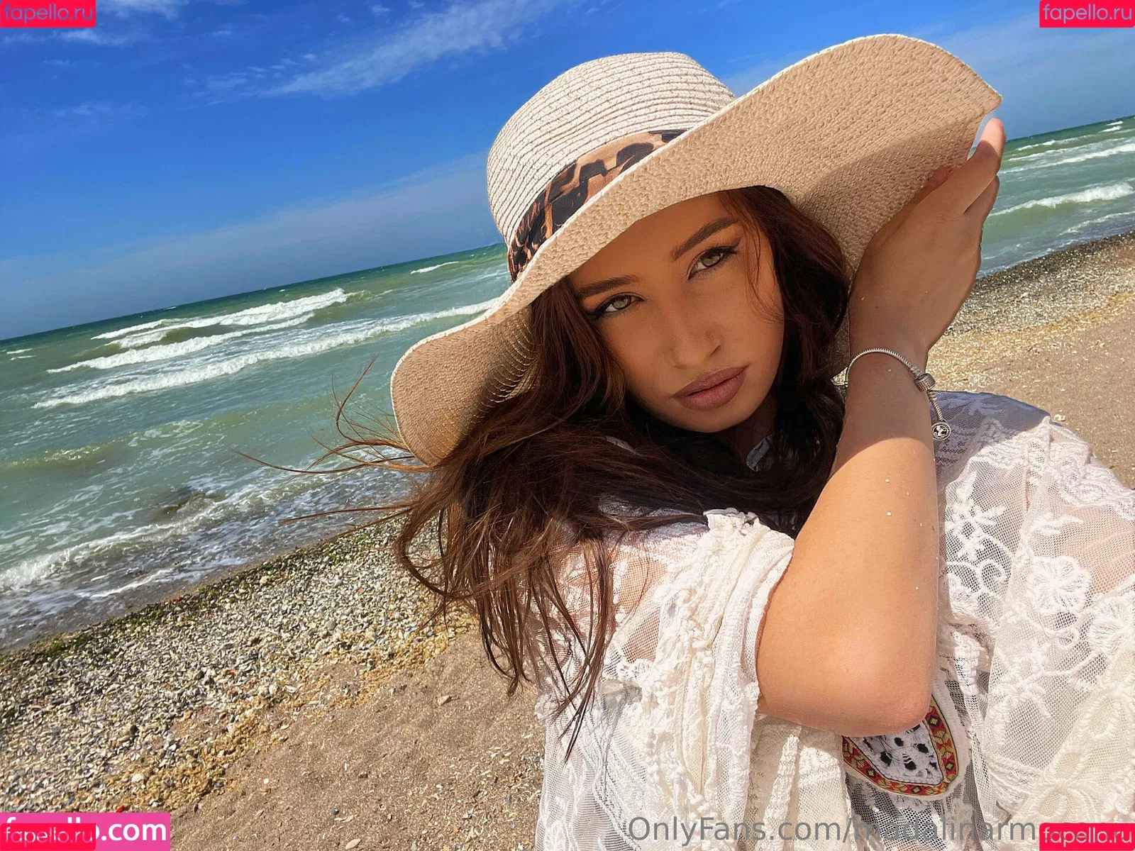 madalinarmocanu Onlyfans Photo Gallery 