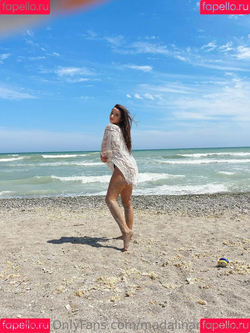 madalinarmocanu Onlyfans Photo Gallery 