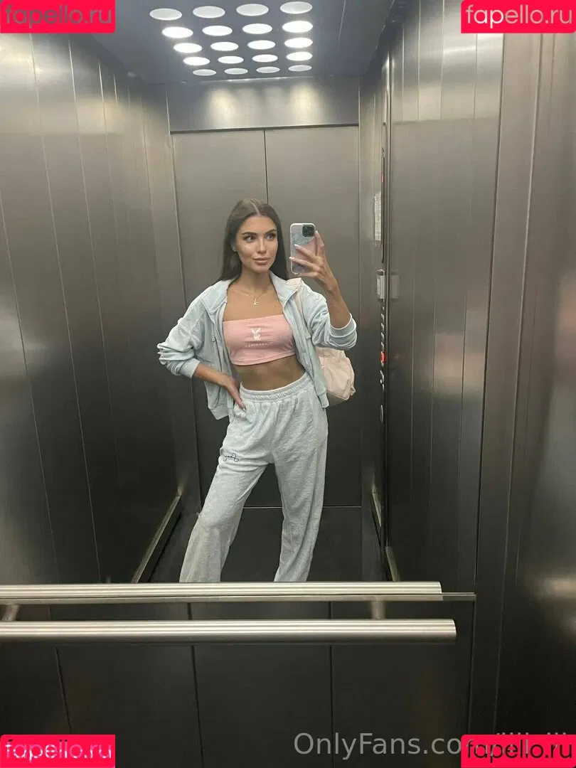vika_ua Onlyfans Photo Gallery 