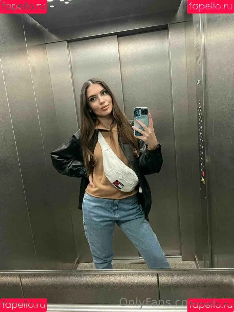 vika_ua Onlyfans Photo Gallery 