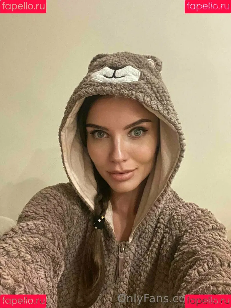 vika_ua Onlyfans Photo Gallery 