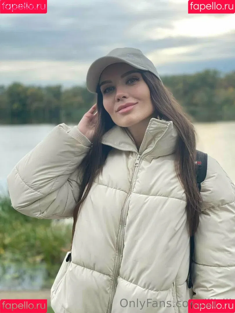 vika_ua Onlyfans Photo Gallery 