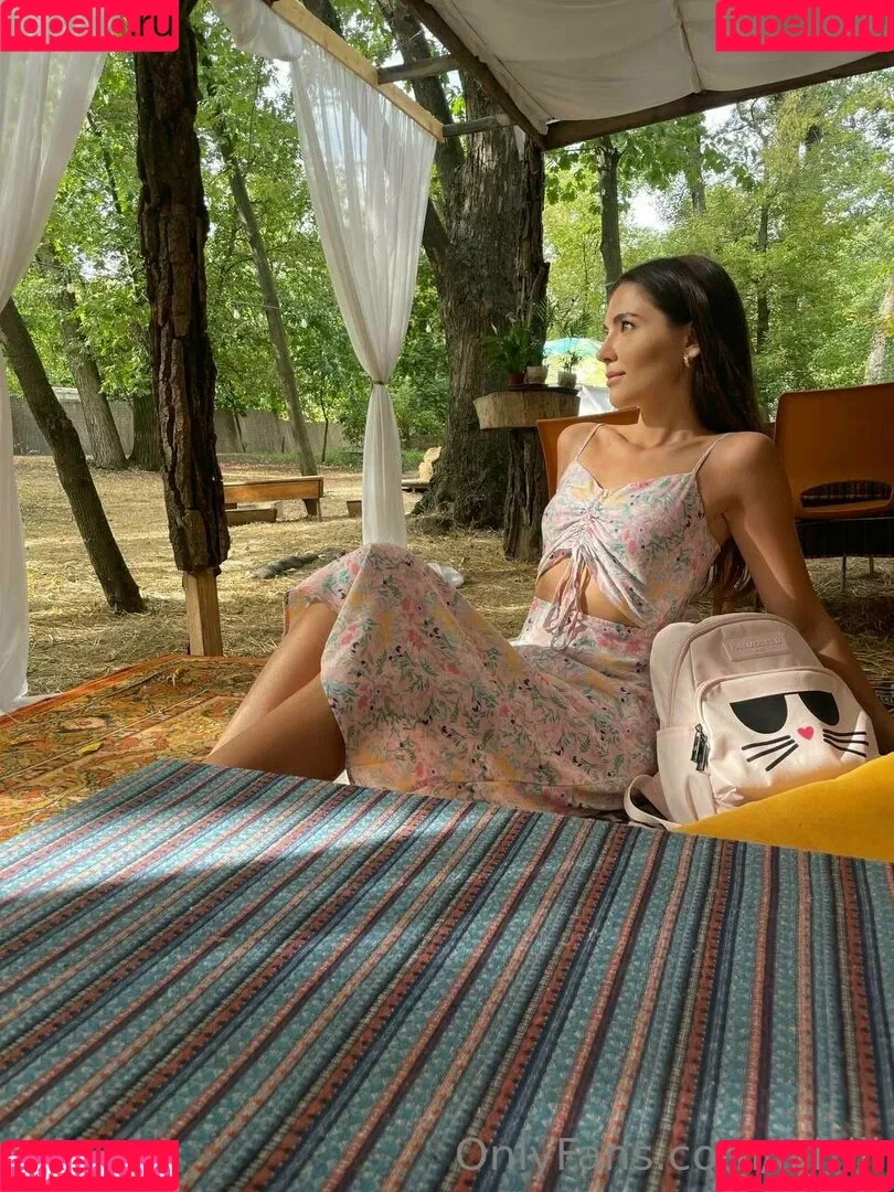 vika_ua Onlyfans Photo Gallery 
