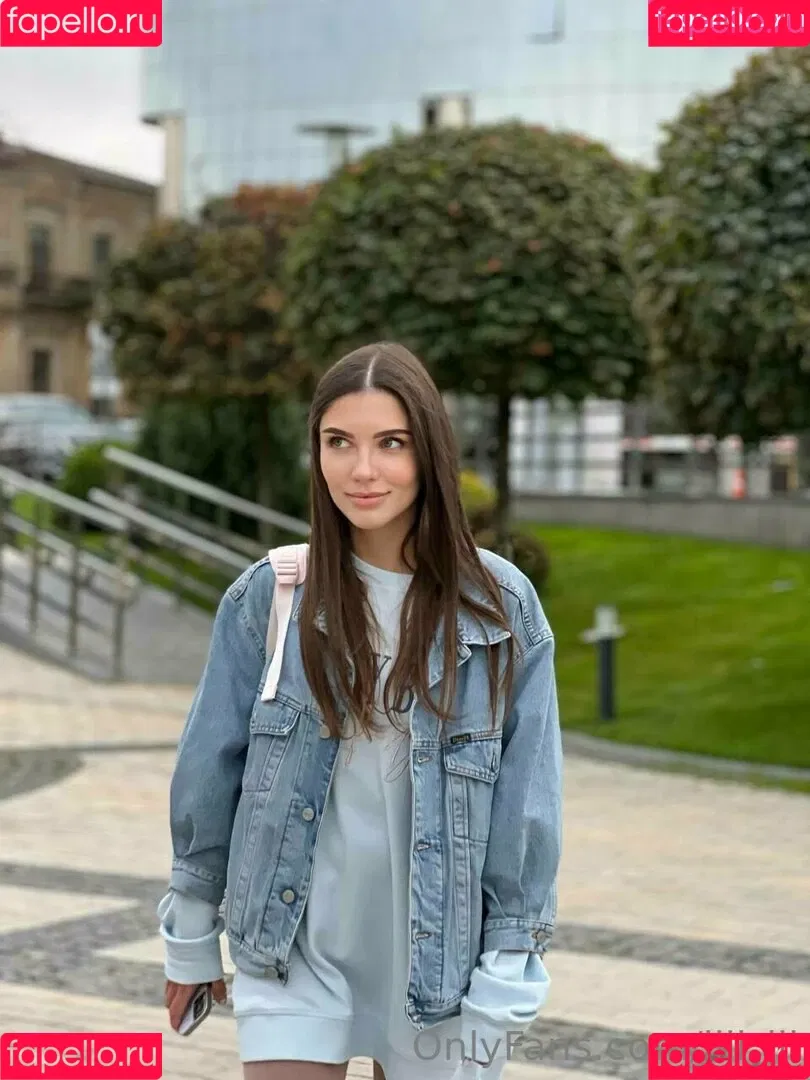 vika_ua Onlyfans Photo Gallery 