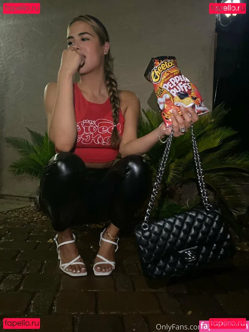 karlaamarie Onlyfans Photo Gallery 