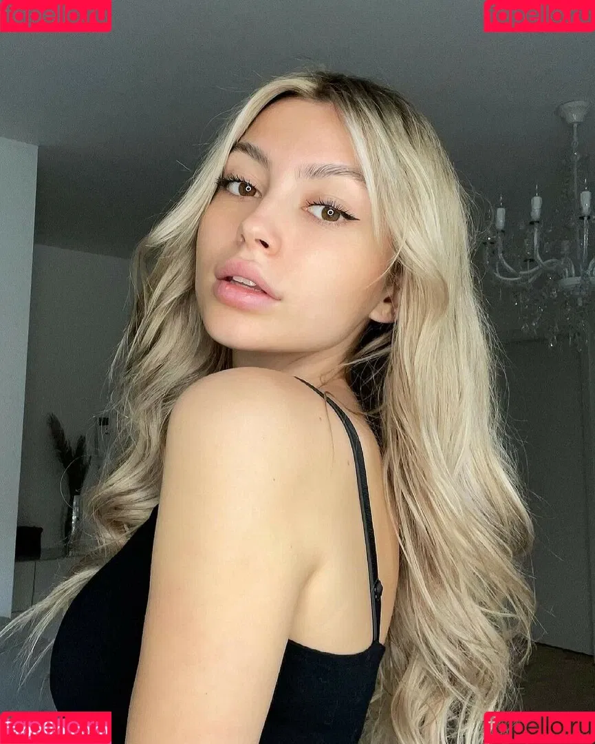 Linabmn Onlyfans Photo Gallery 