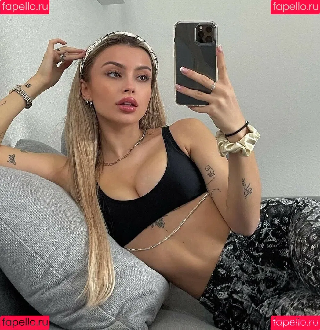 Linabmn Onlyfans Photo Gallery 