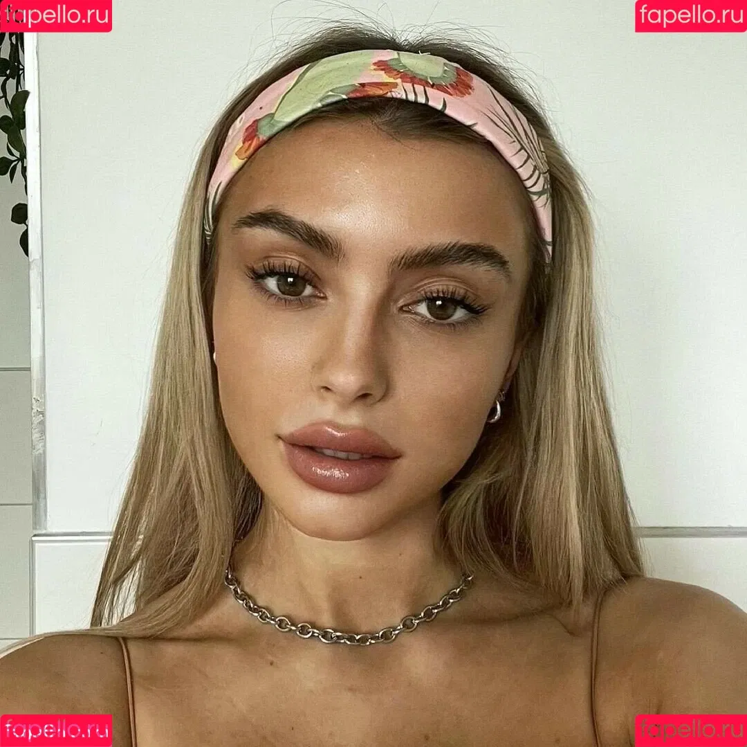 Linabmn Onlyfans Photo Gallery 