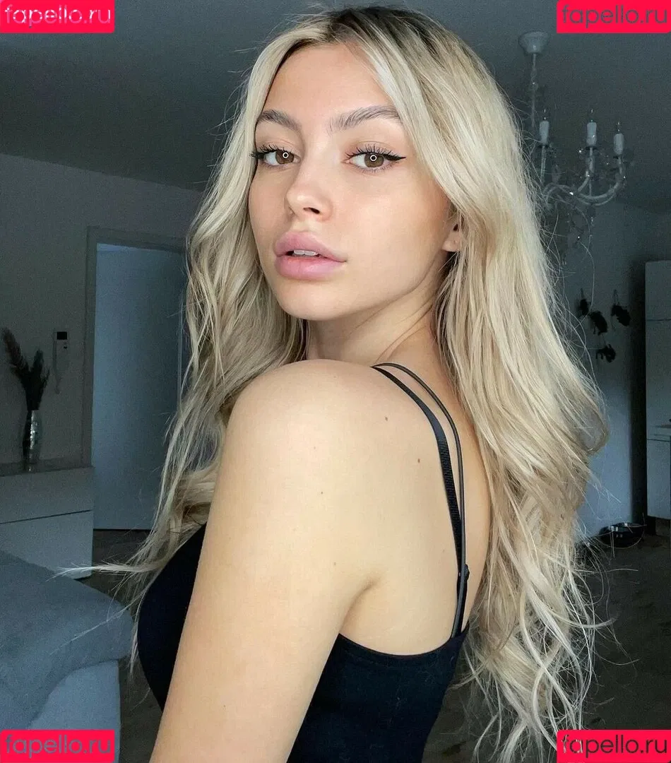Linabmn Onlyfans Photo Gallery 