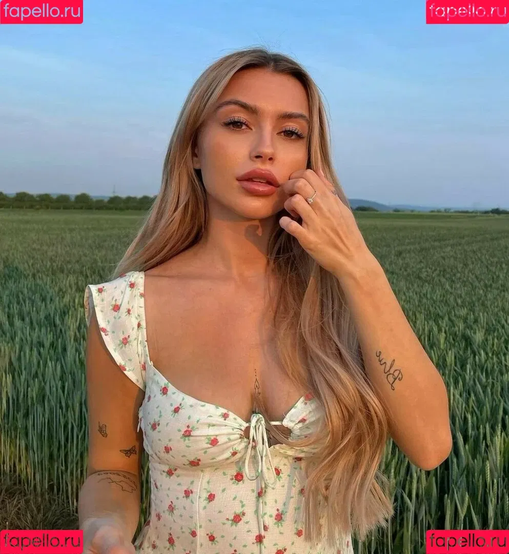 Linabmn Onlyfans Photo Gallery 