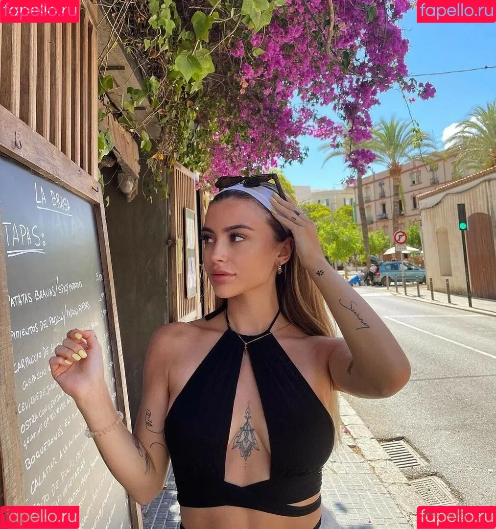 Linabmn Onlyfans Photo Gallery 
