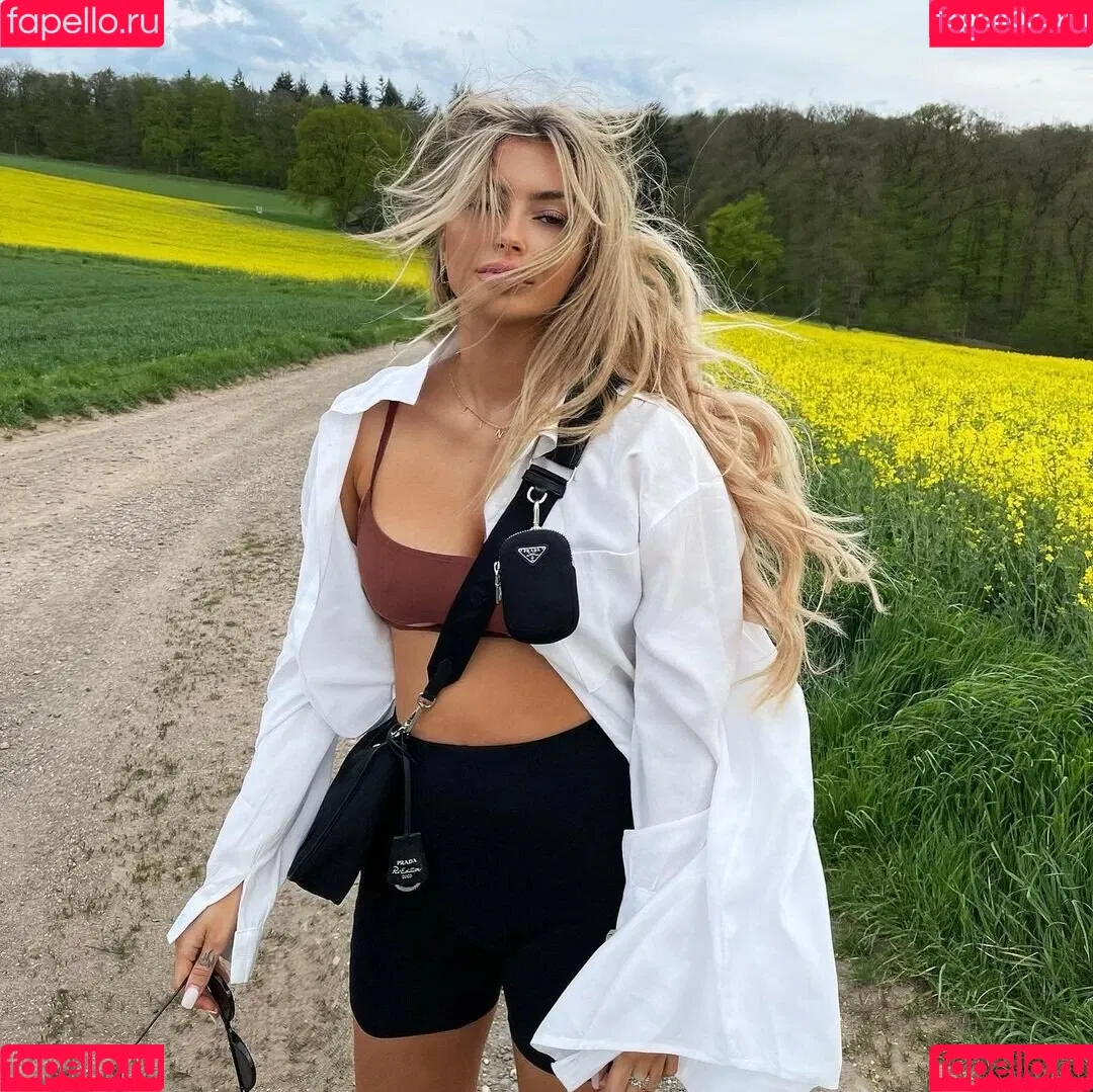 Linabmn Onlyfans Photo Gallery 