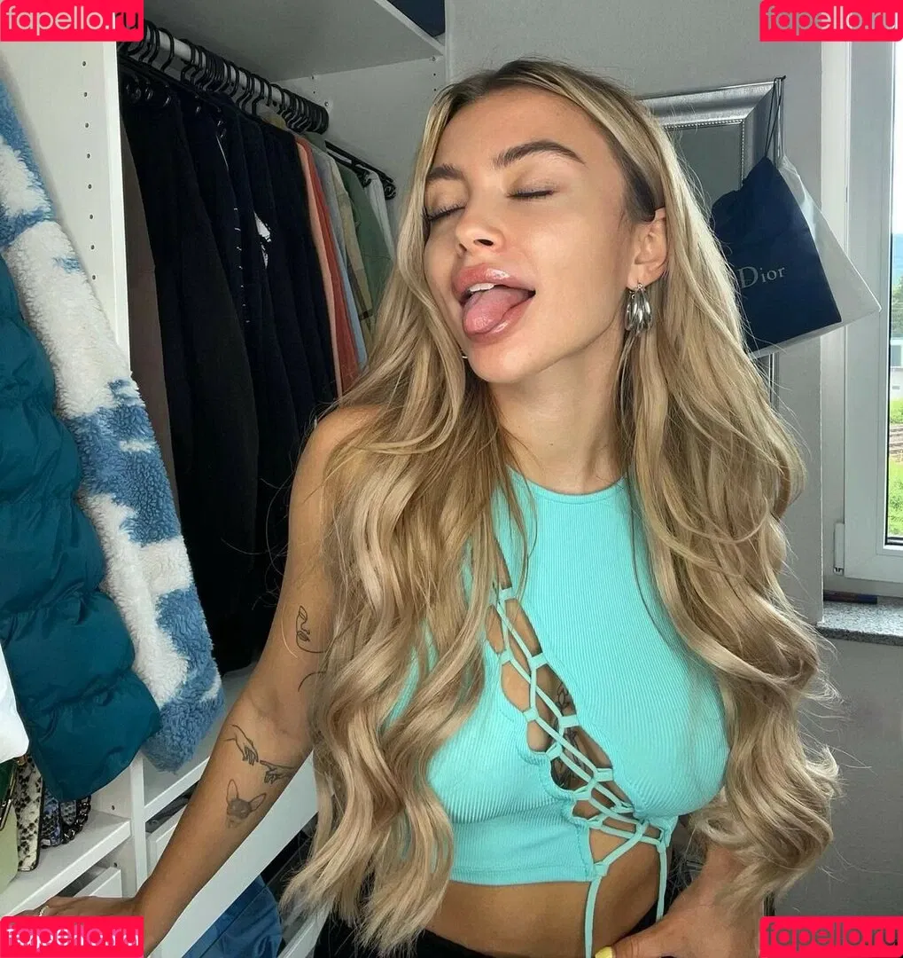 Linabmn Onlyfans Photo Gallery 