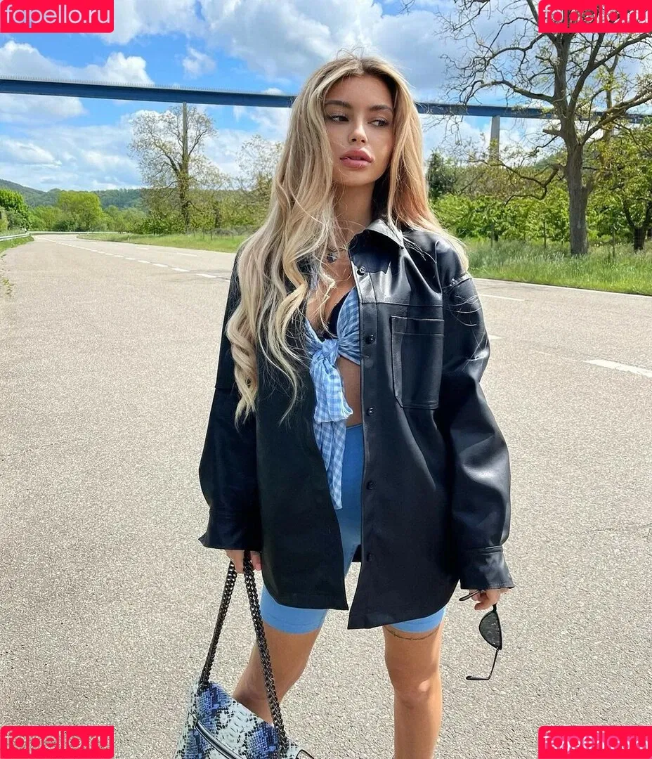 Linabmn Onlyfans Photo Gallery 