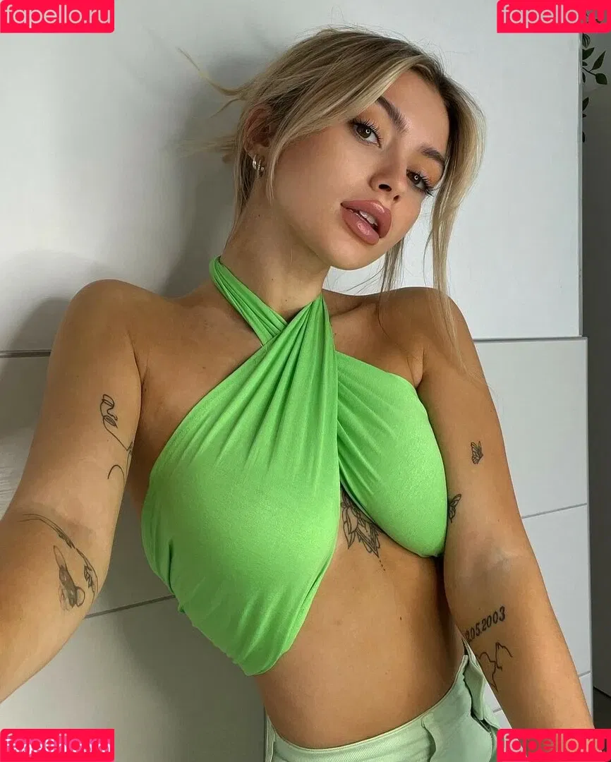 Linabmn Onlyfans Photo Gallery 