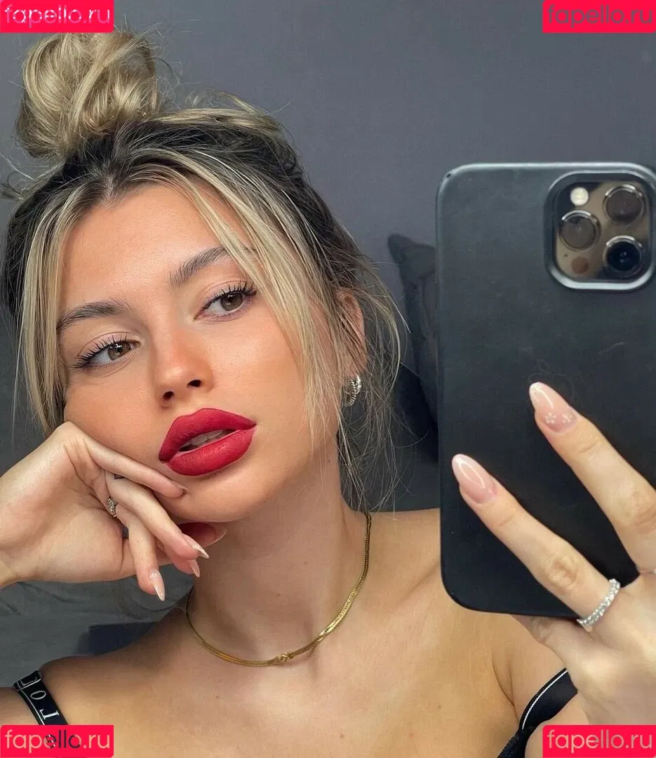 Linabmn Onlyfans Photo Gallery 