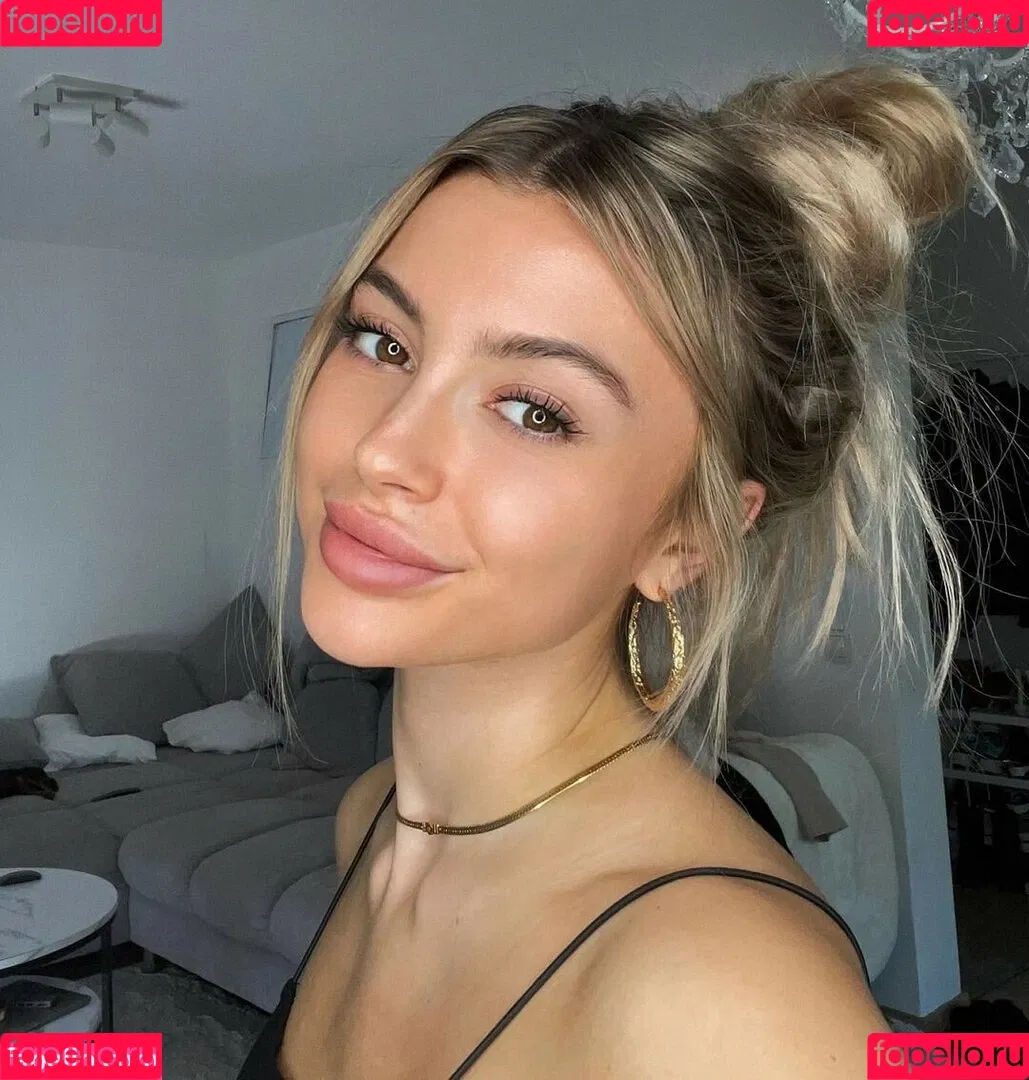Linabmn Onlyfans Photo Gallery 