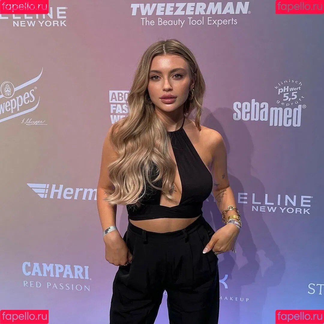 Linabmn Onlyfans Photo Gallery 