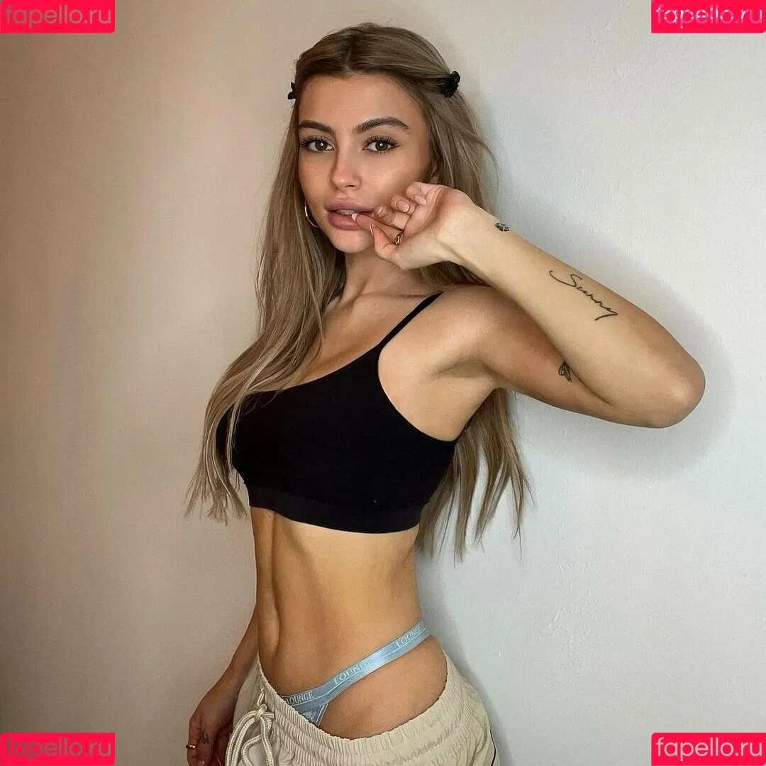 Linabmn Onlyfans Photo Gallery 
