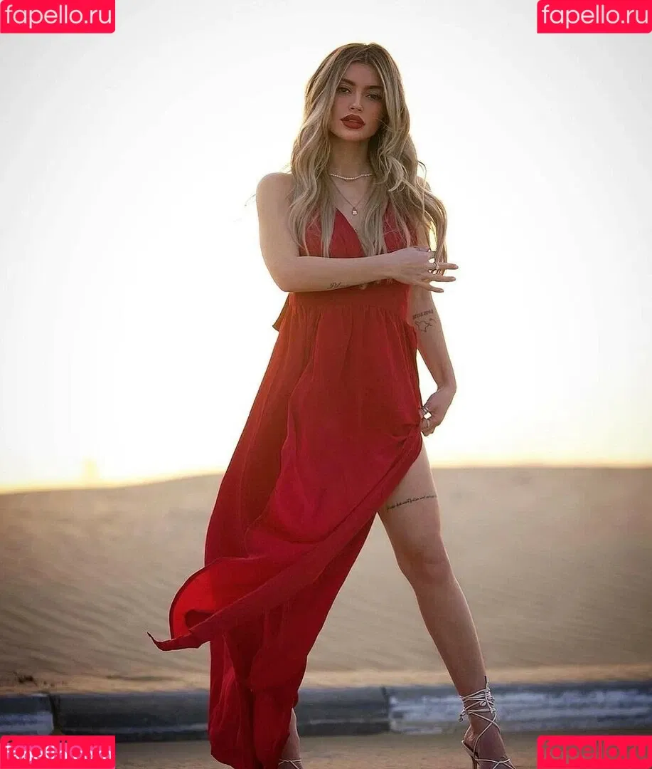 Linabmn Onlyfans Photo Gallery 