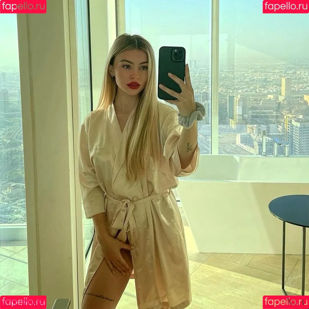 Linabmn Onlyfans Photo Gallery 