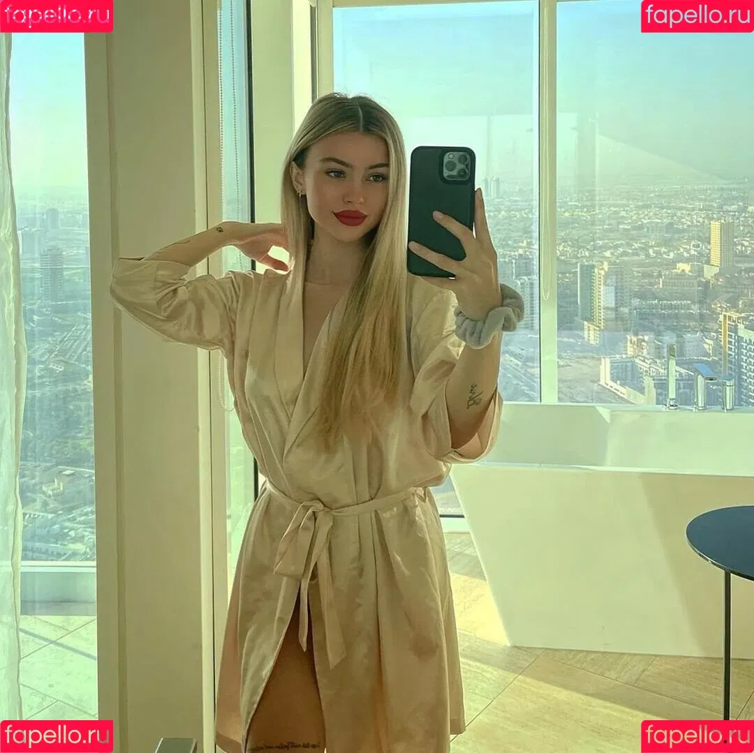 Linabmn Onlyfans Photo Gallery 