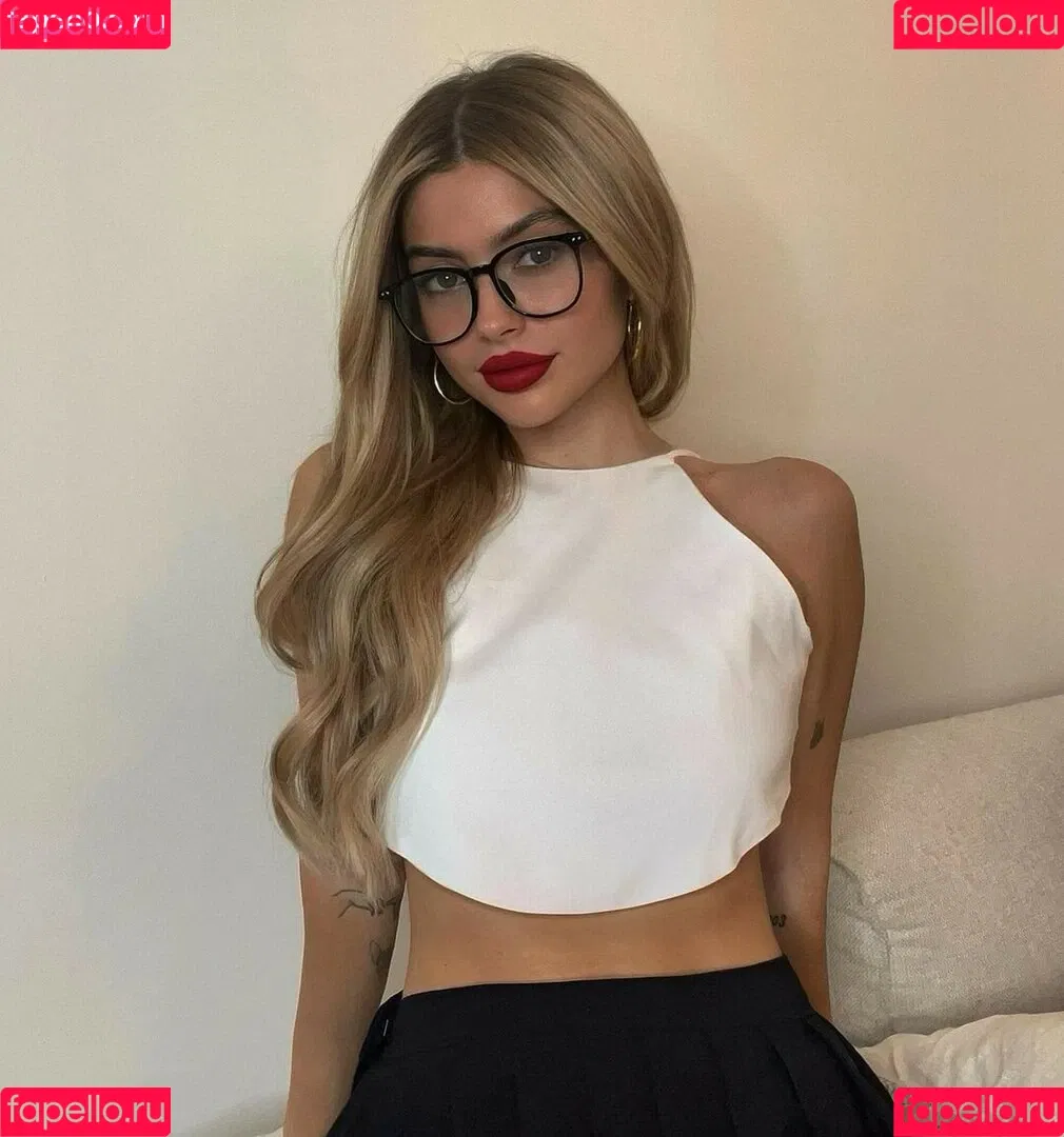 Linabmn Onlyfans Photo Gallery 