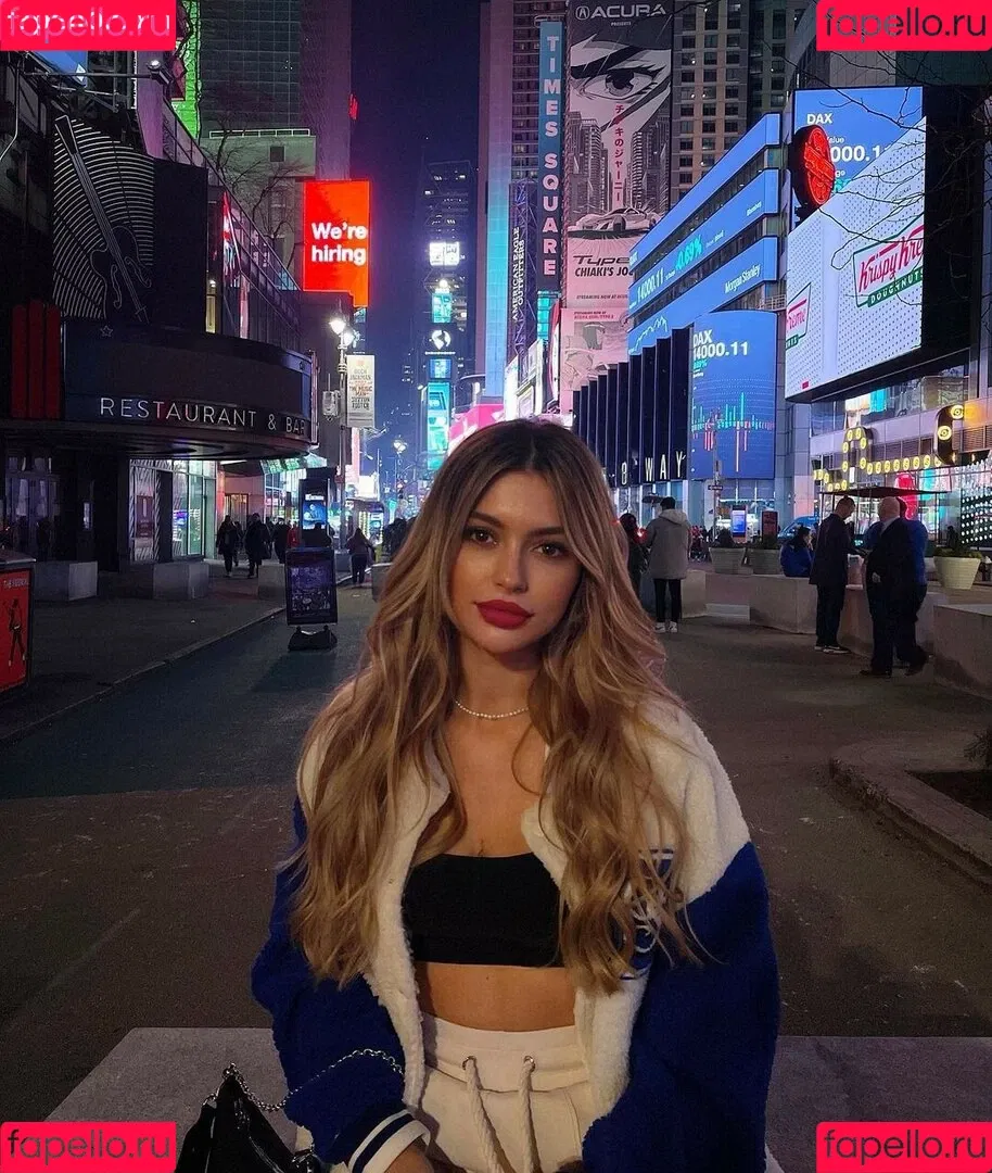 Linabmn Onlyfans Photo Gallery 
