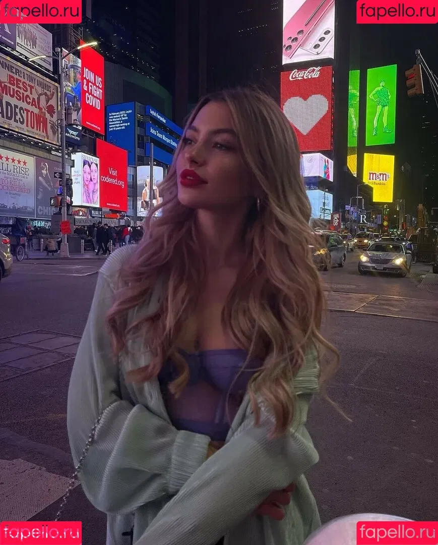 Linabmn Onlyfans Photo Gallery 