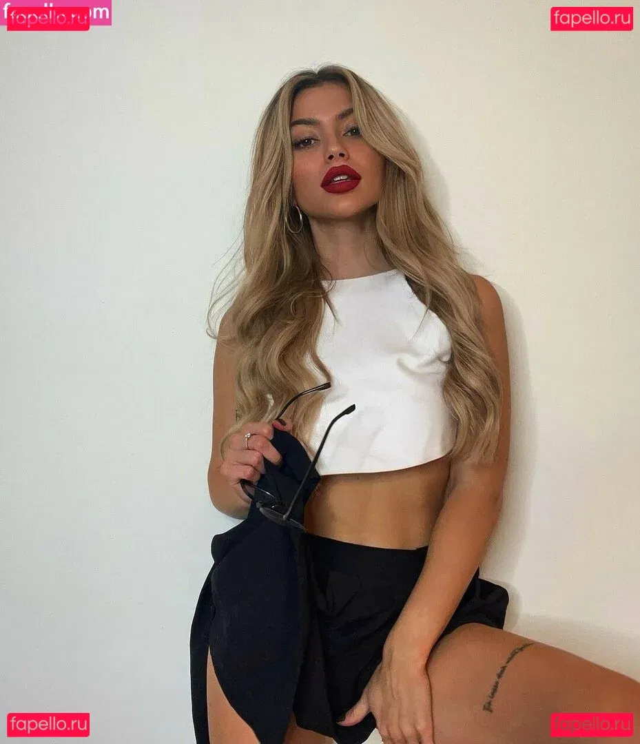 Linabmn Onlyfans Photo Gallery 