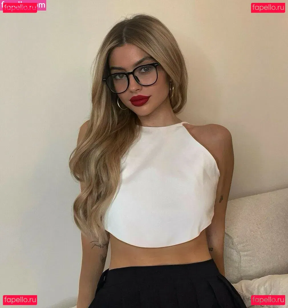 Linabmn Onlyfans Photo Gallery 