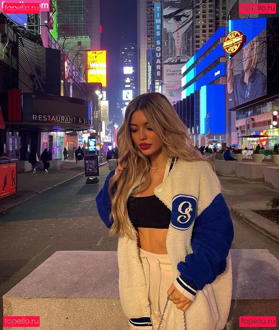 Linabmn Onlyfans Photo Gallery 