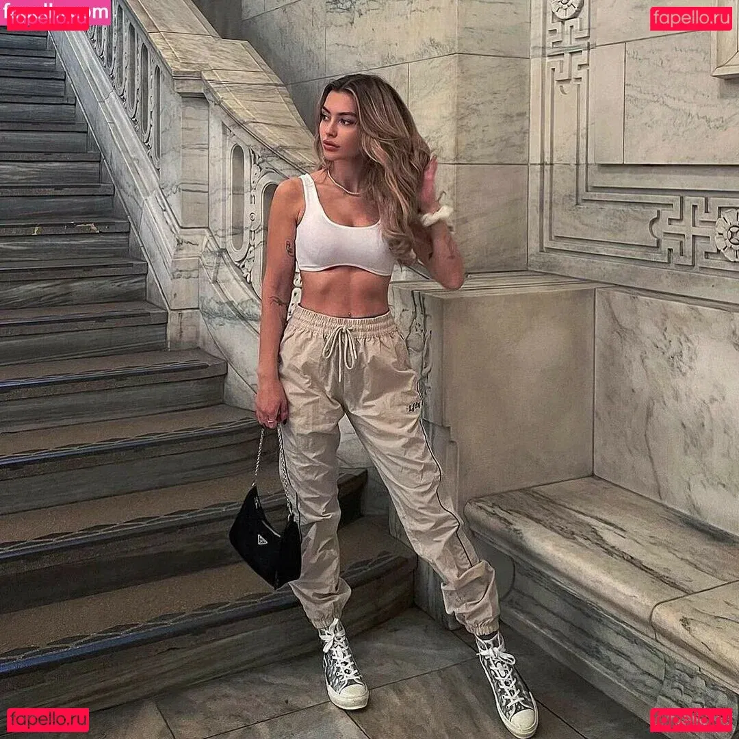 Linabmn Onlyfans Photo Gallery 