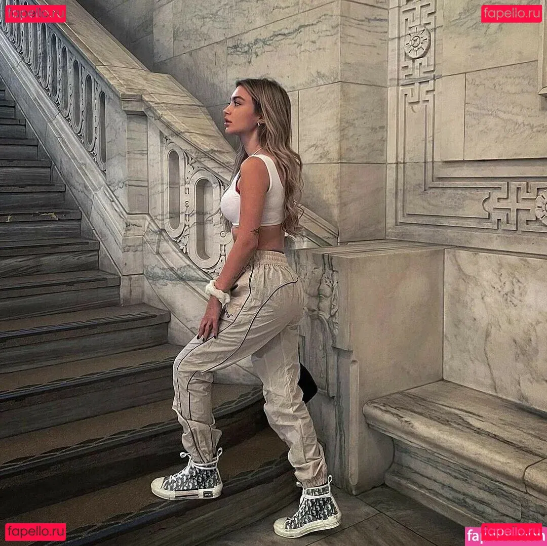 Linabmn Onlyfans Photo Gallery 