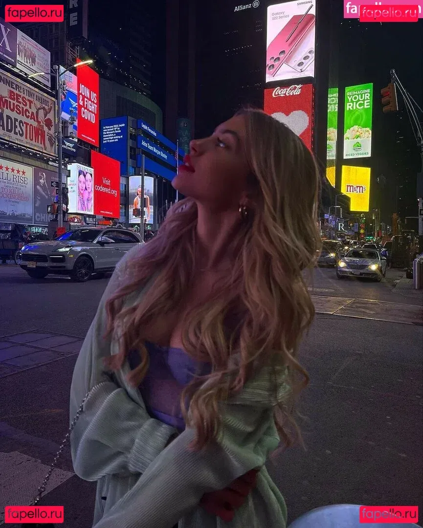 Linabmn Onlyfans Photo Gallery 