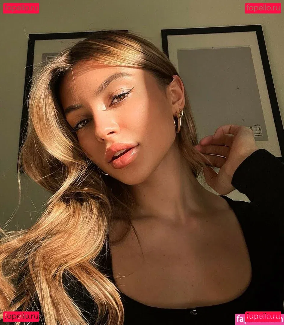 Linabmn Onlyfans Photo Gallery 