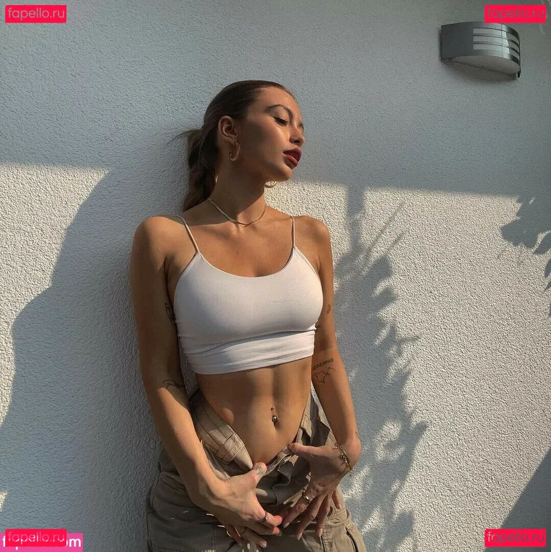 Linabmn Onlyfans Photo Gallery 