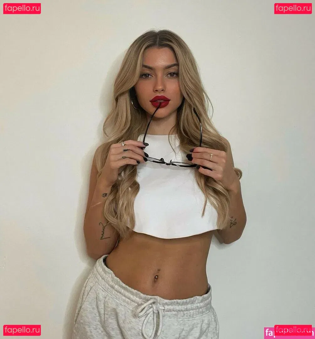 Linabmn Onlyfans Photo Gallery 