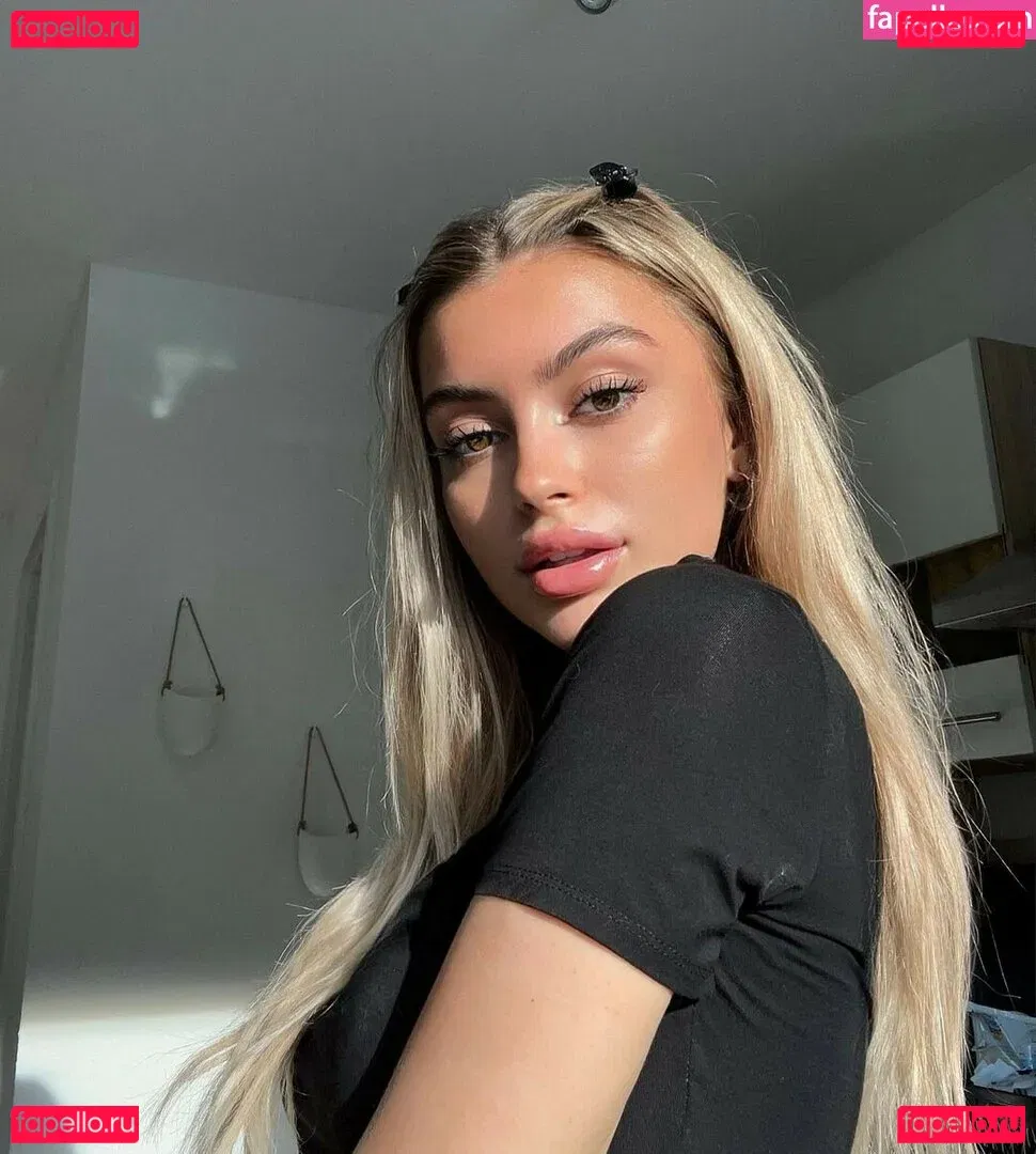 Linabmn Onlyfans Photo Gallery 