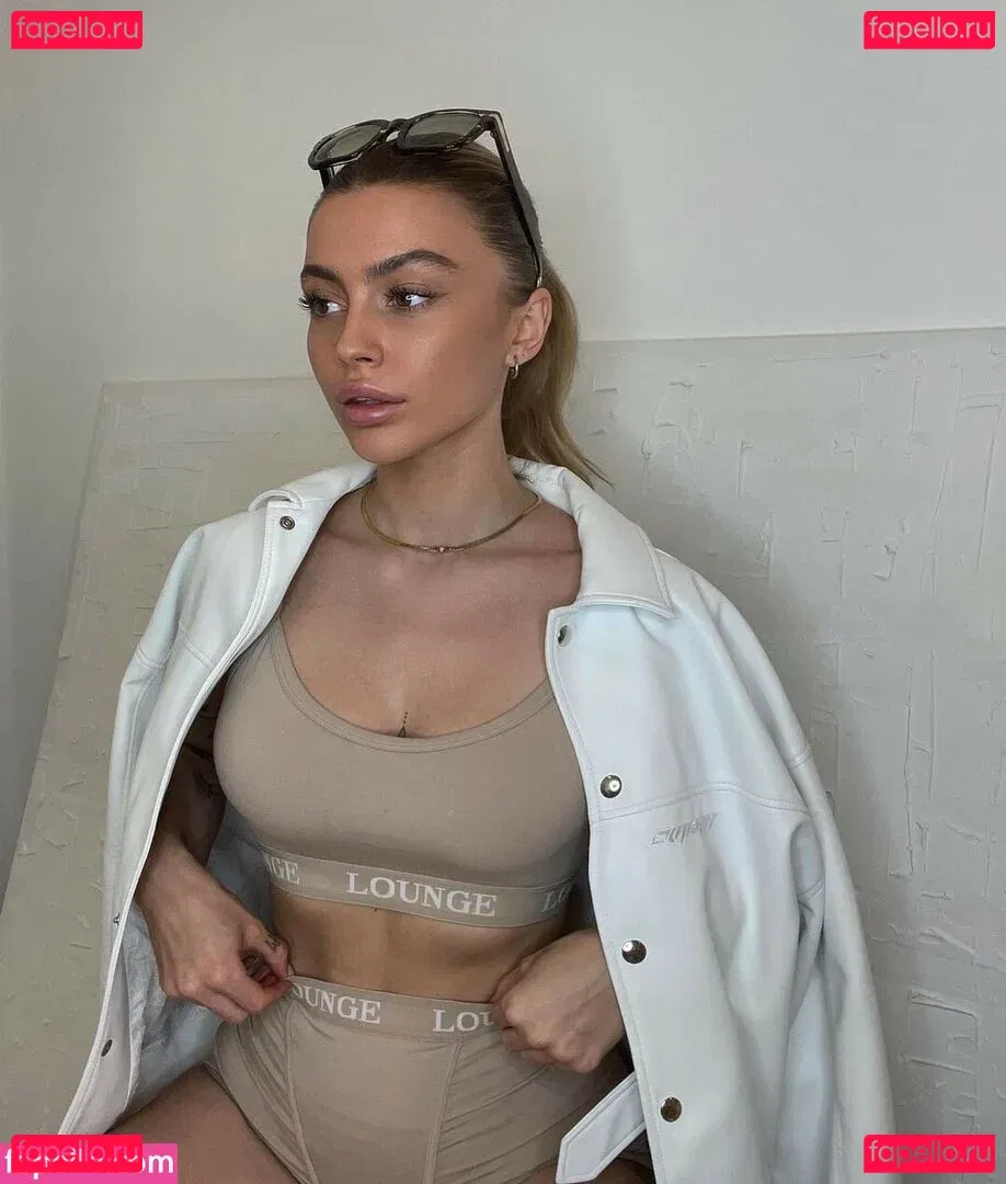 Linabmn Onlyfans Photo Gallery 