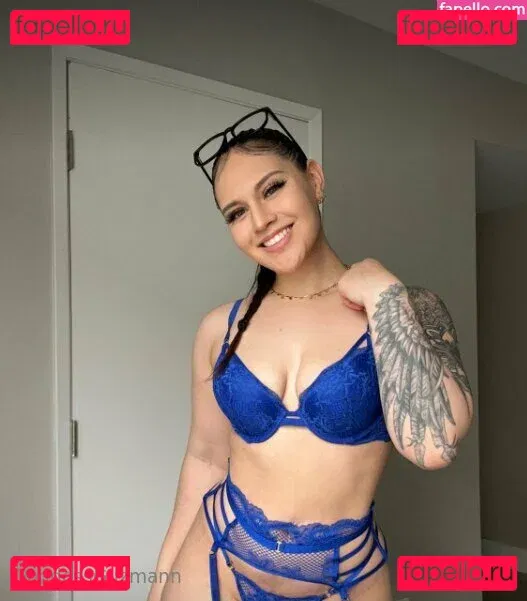 goddessguzman Onlyfans Photo Gallery 
