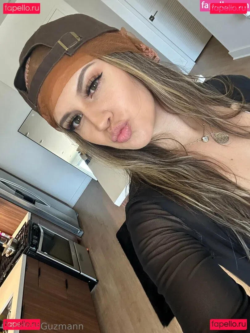 goddessguzman Onlyfans Photo Gallery 