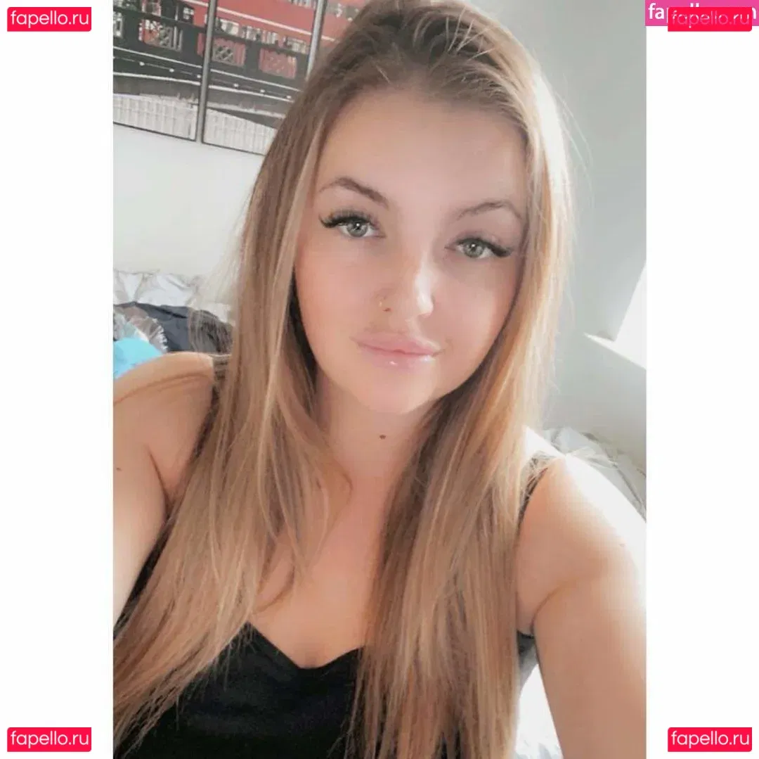 Tasha Onlyfans Photo Gallery 