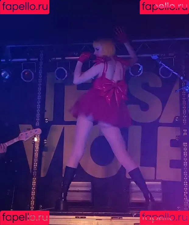 Tessa Violet Onlyfans Photo Gallery 