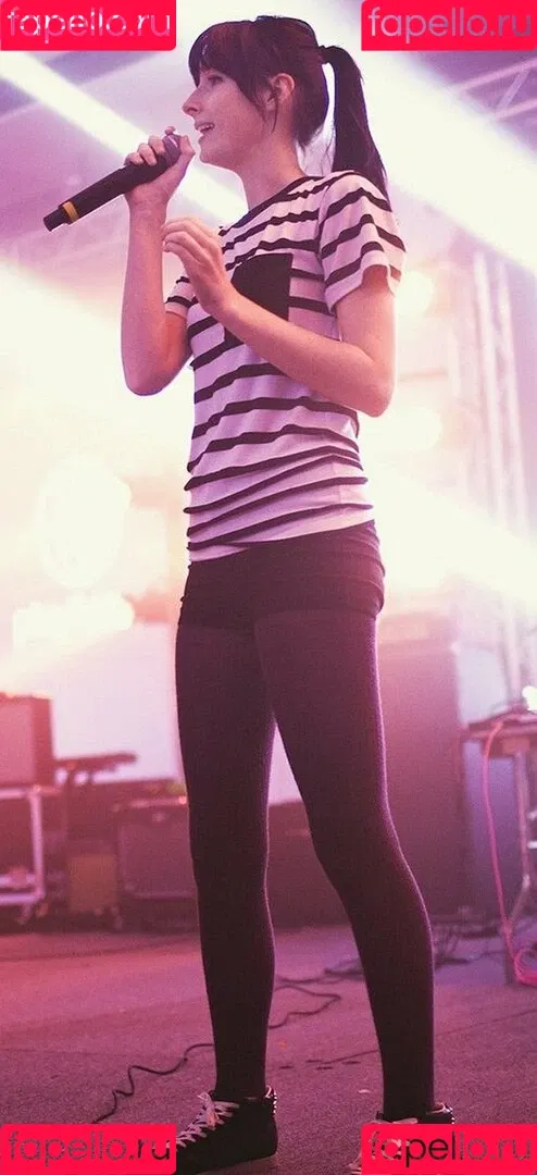 Tessa Violet Onlyfans Photo Gallery 