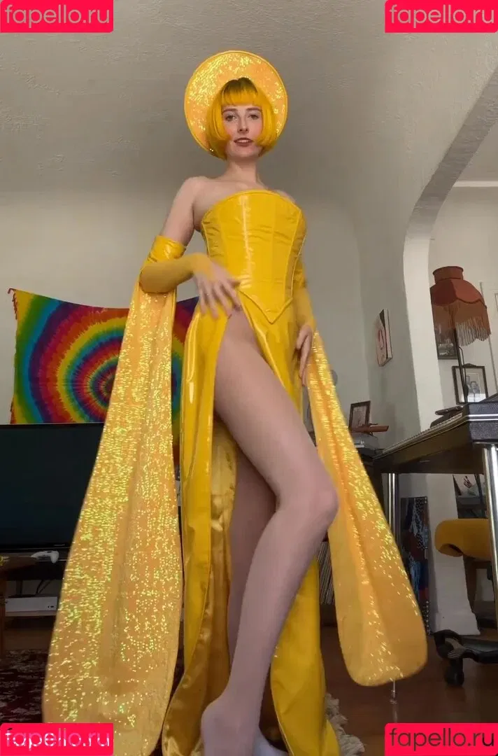 Tessa Violet Onlyfans Photo Gallery 