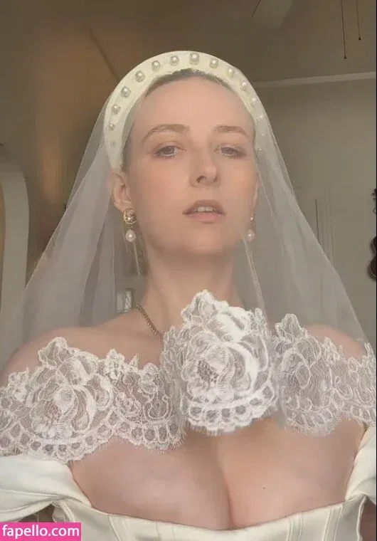 Tessa Violet Onlyfans Photo Gallery 