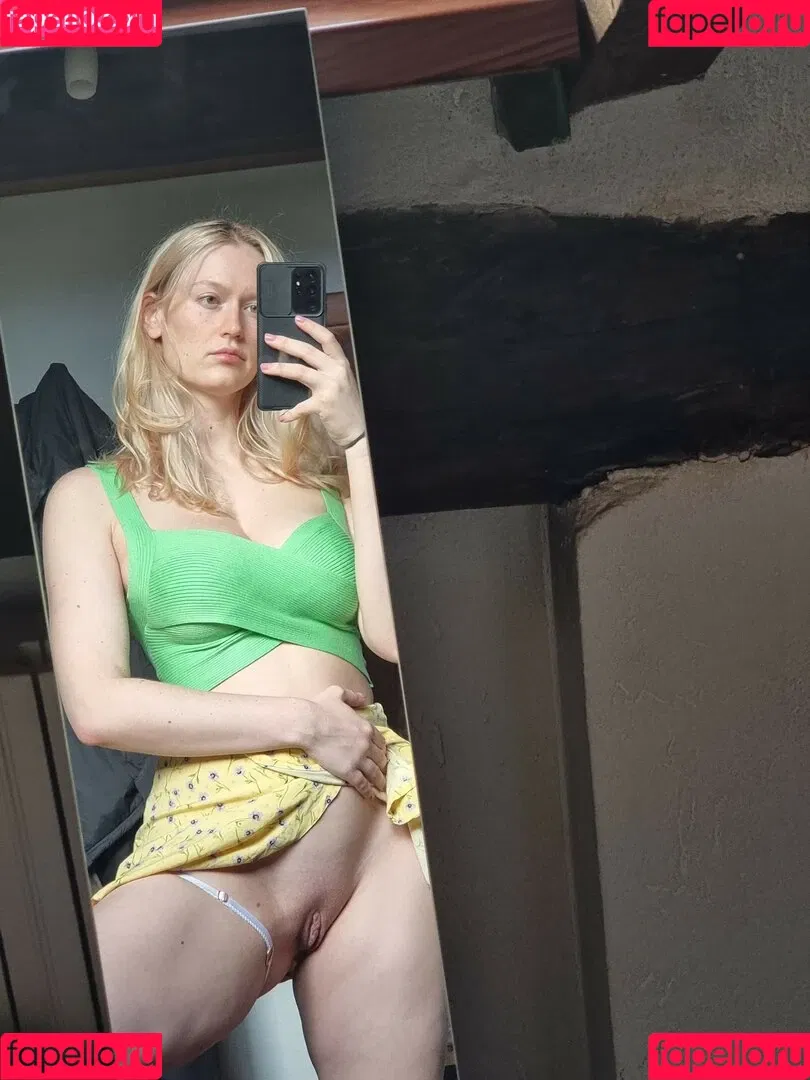 luizaconlaz Onlyfans Photo Gallery 