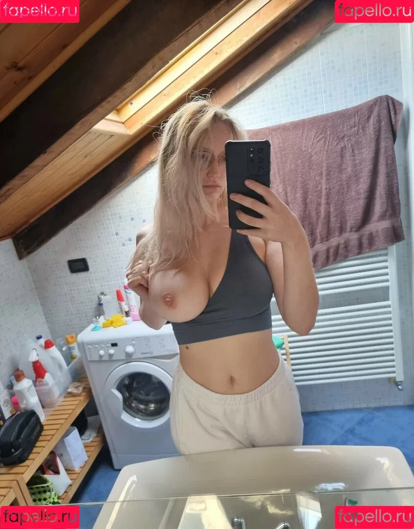 luizaconlaz Onlyfans Photo Gallery 