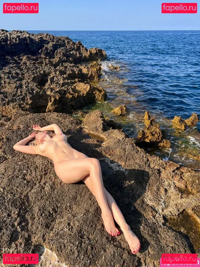 luizaconlaz Onlyfans Photo Gallery 